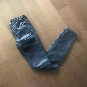 * NEW * DEVOTED JEANS - SIZE 24